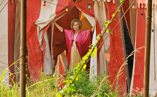 Jessica Lange canta ca o adevarata diva!  